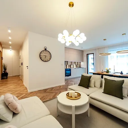 Very Berry - Bukowska 18c - Apartament With Balcony And Garage - Check In 24h