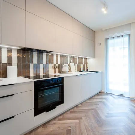 Very Berry - Bukowska 18c - Apartament With Balcony And Garage - Check In 24h Apartment