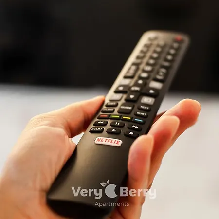 Very Berry - Bukowska 18c - Apartament With Balcony&garage - Check In 24h * Poznań